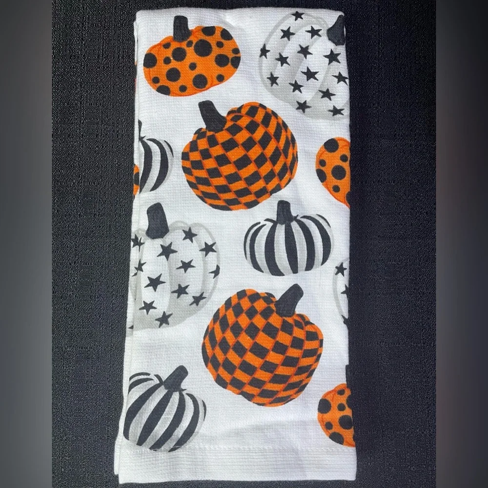 N/A halloween kitchen